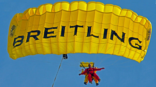 Tandem parachute jump