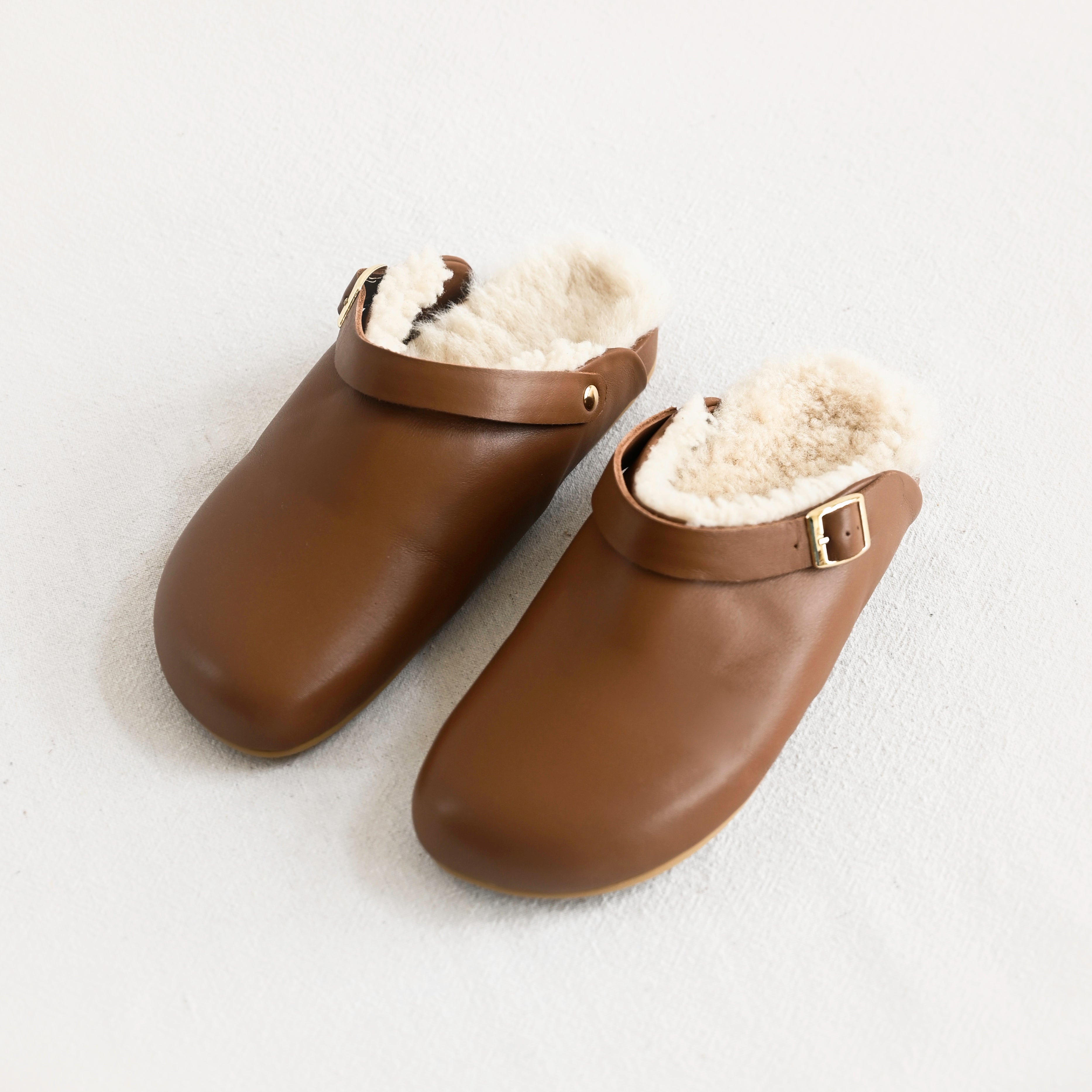 Clog with Shearling - Umber