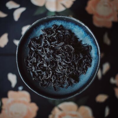 korean-black-tea-leaves