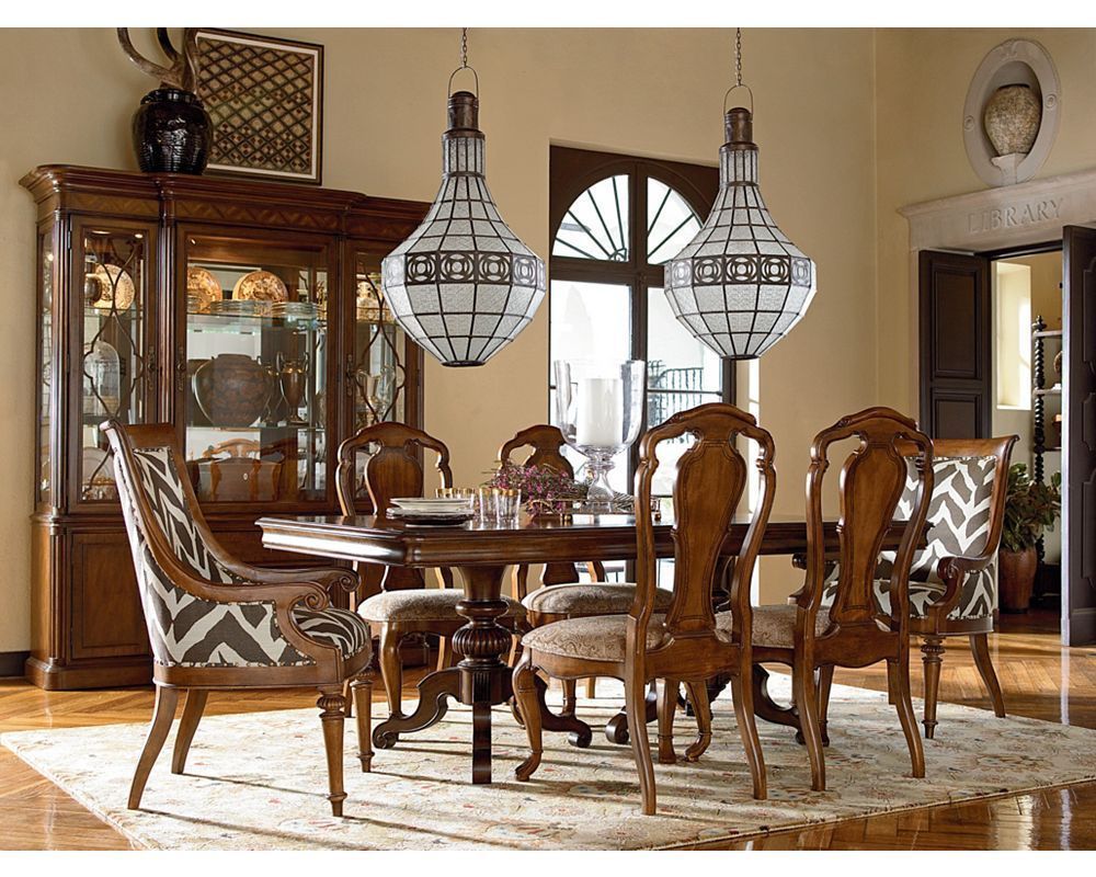 Thomasville Furniture Ernest Hemingway Castillian Acacia Dining