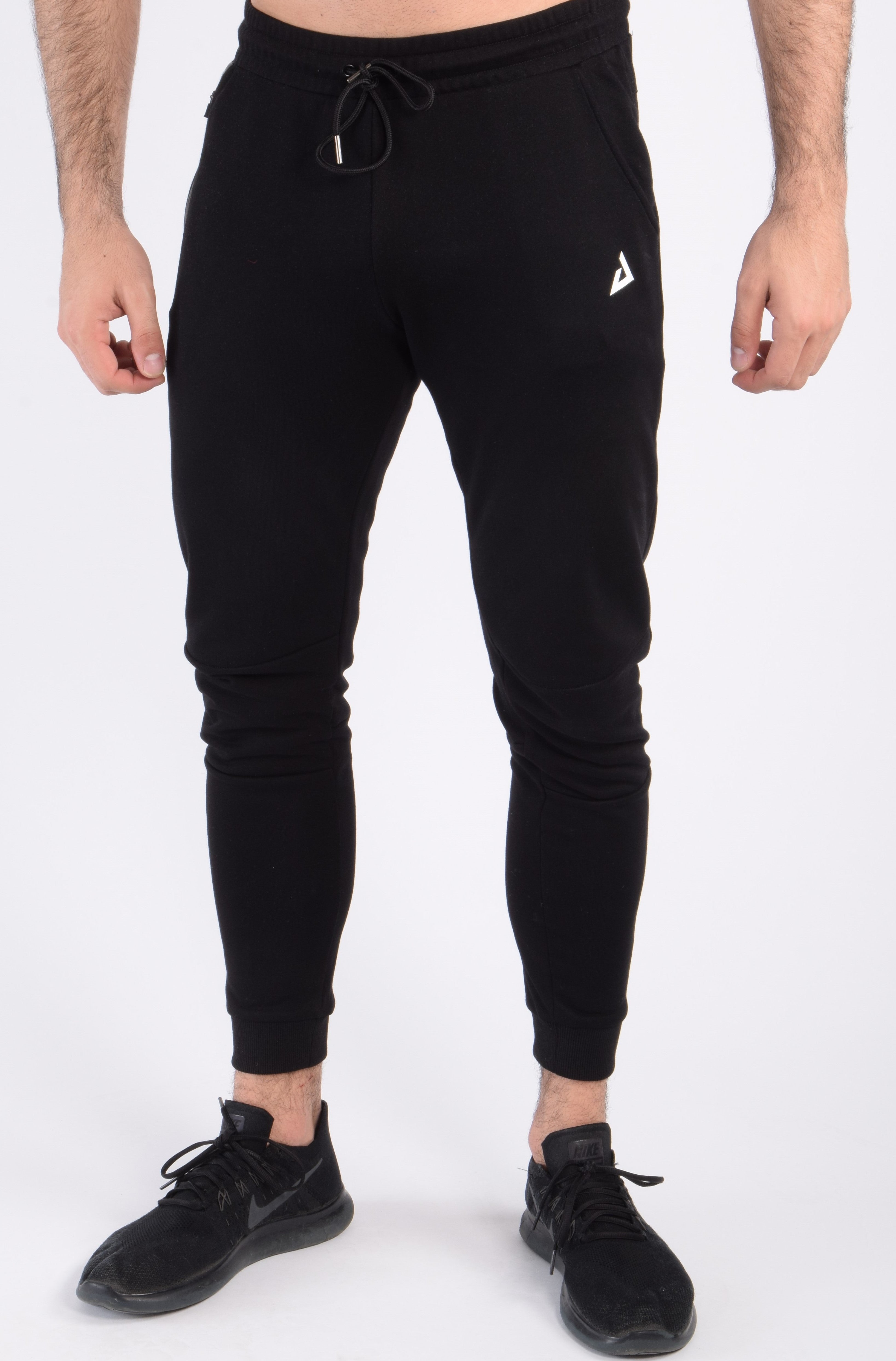 performance tech jogger