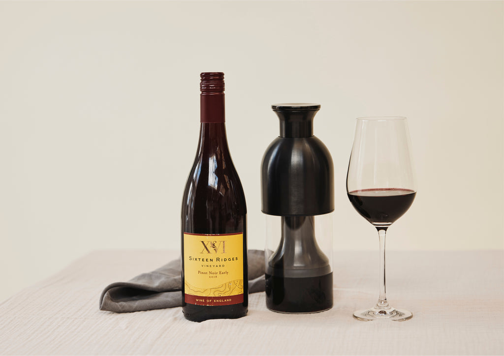 Sixteen Ridges Early Pinot Noir with eto wine decanter in Graphite steel finish