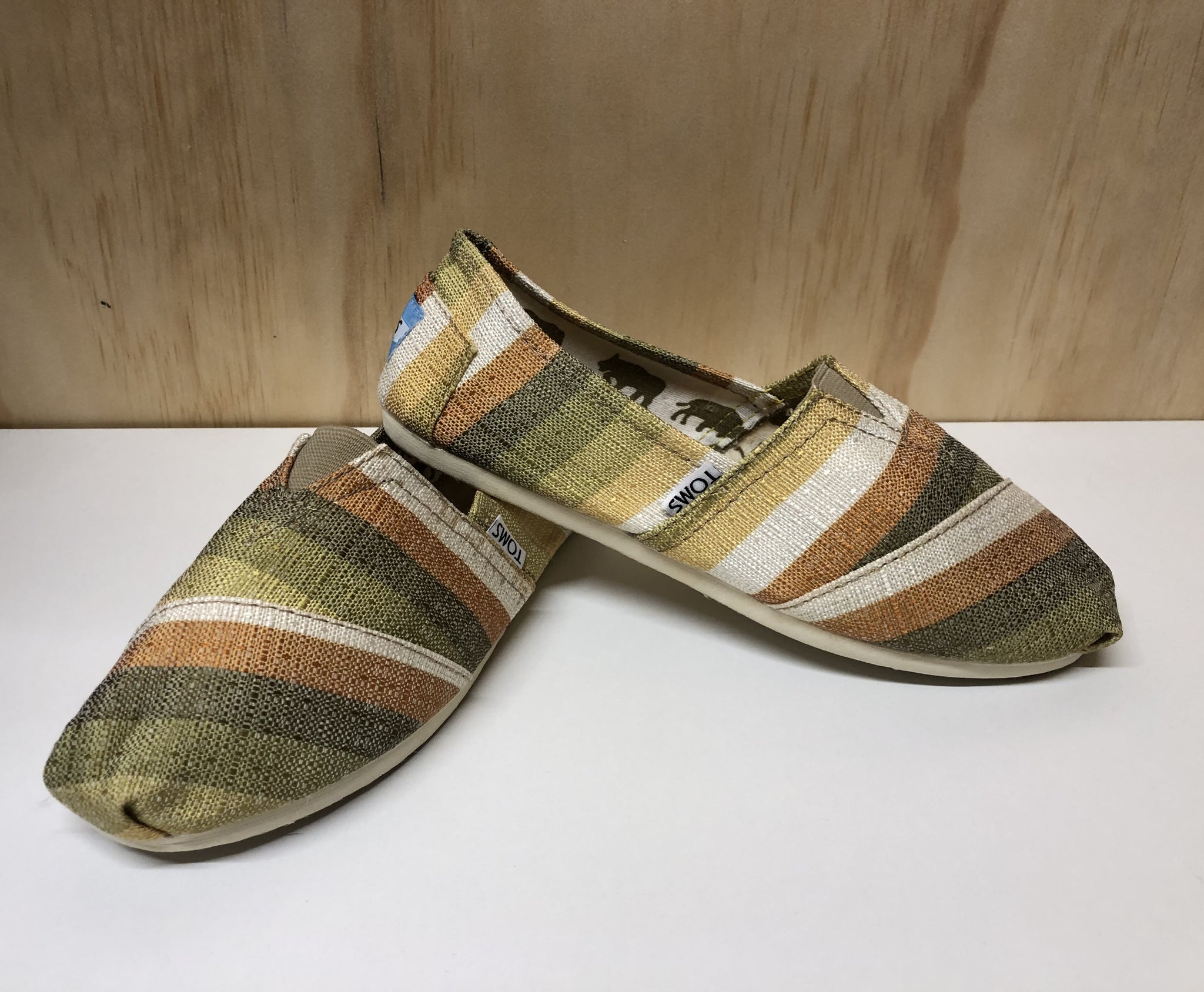 earth tone shoes