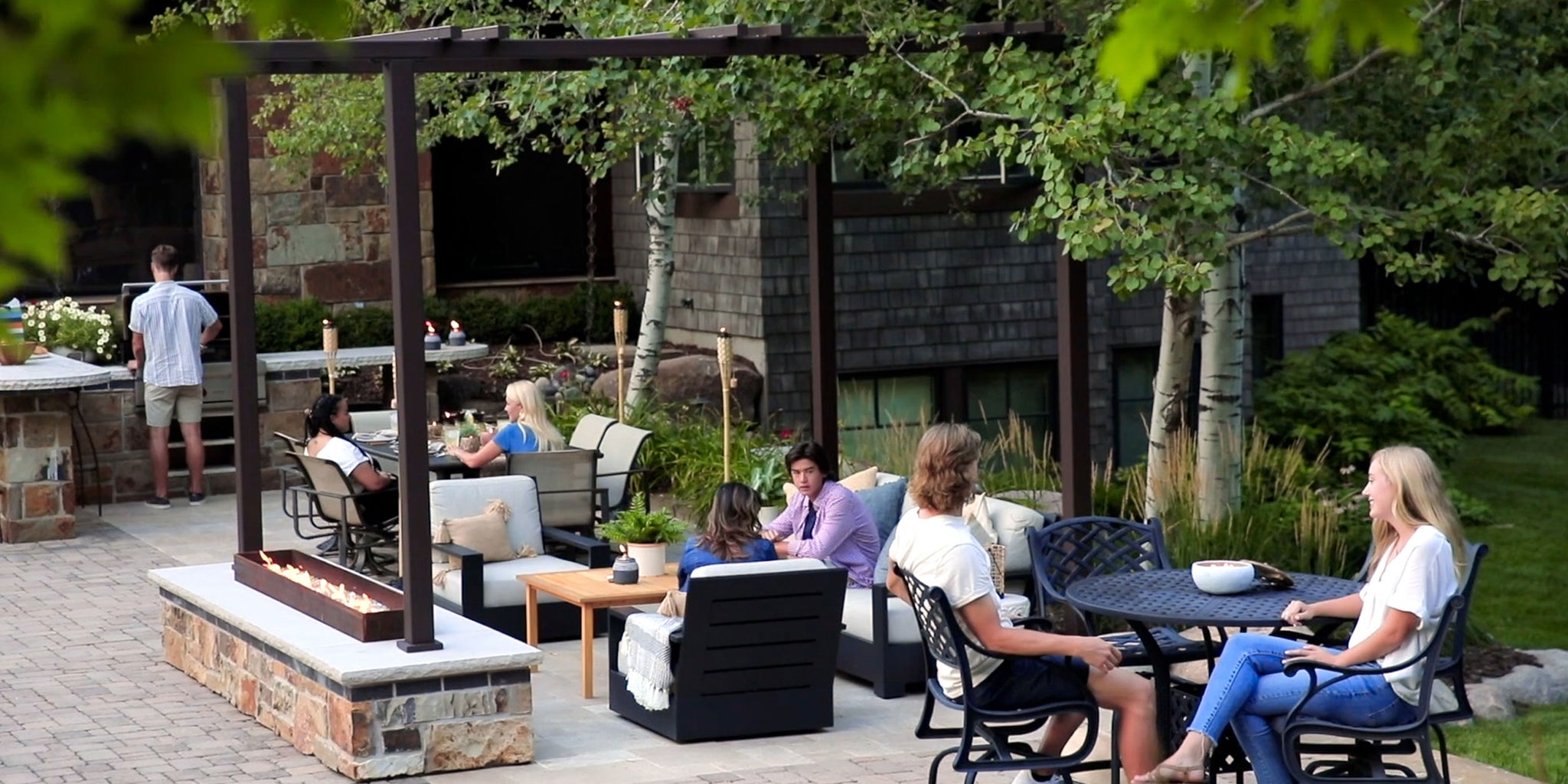 3 Spring 2021 Outdoor Living Trends to Make Your Patio Feel Cozy