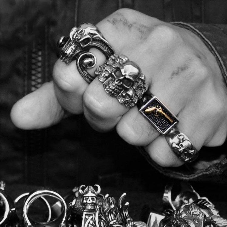 gold-gun-ring-rings-rebelger-badass-jewelry-3_1024x.jpg?v=1635063479