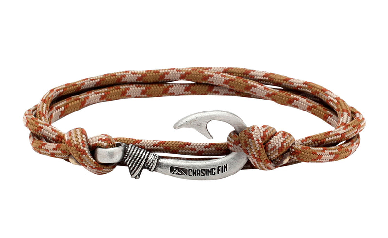 survival bracelet with fishing hook