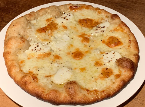 fresh mozzarella cheese pizza