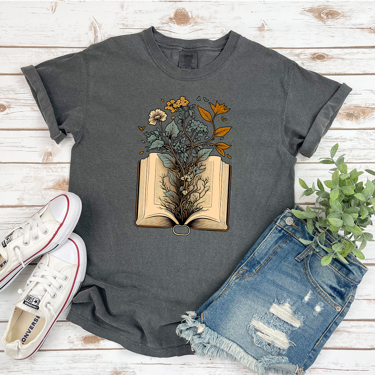 growing book cotton tee