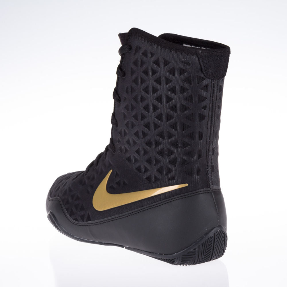nike black and gold boxing boots