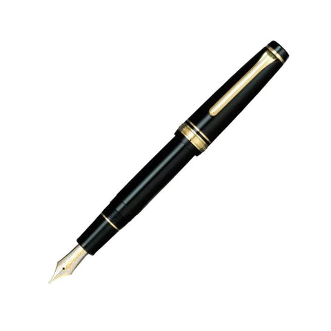 Best Fountain Pens 2023 - Sailor Pro Gear Black Fountain Pen