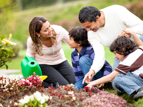 Jardinage famille activité familiale