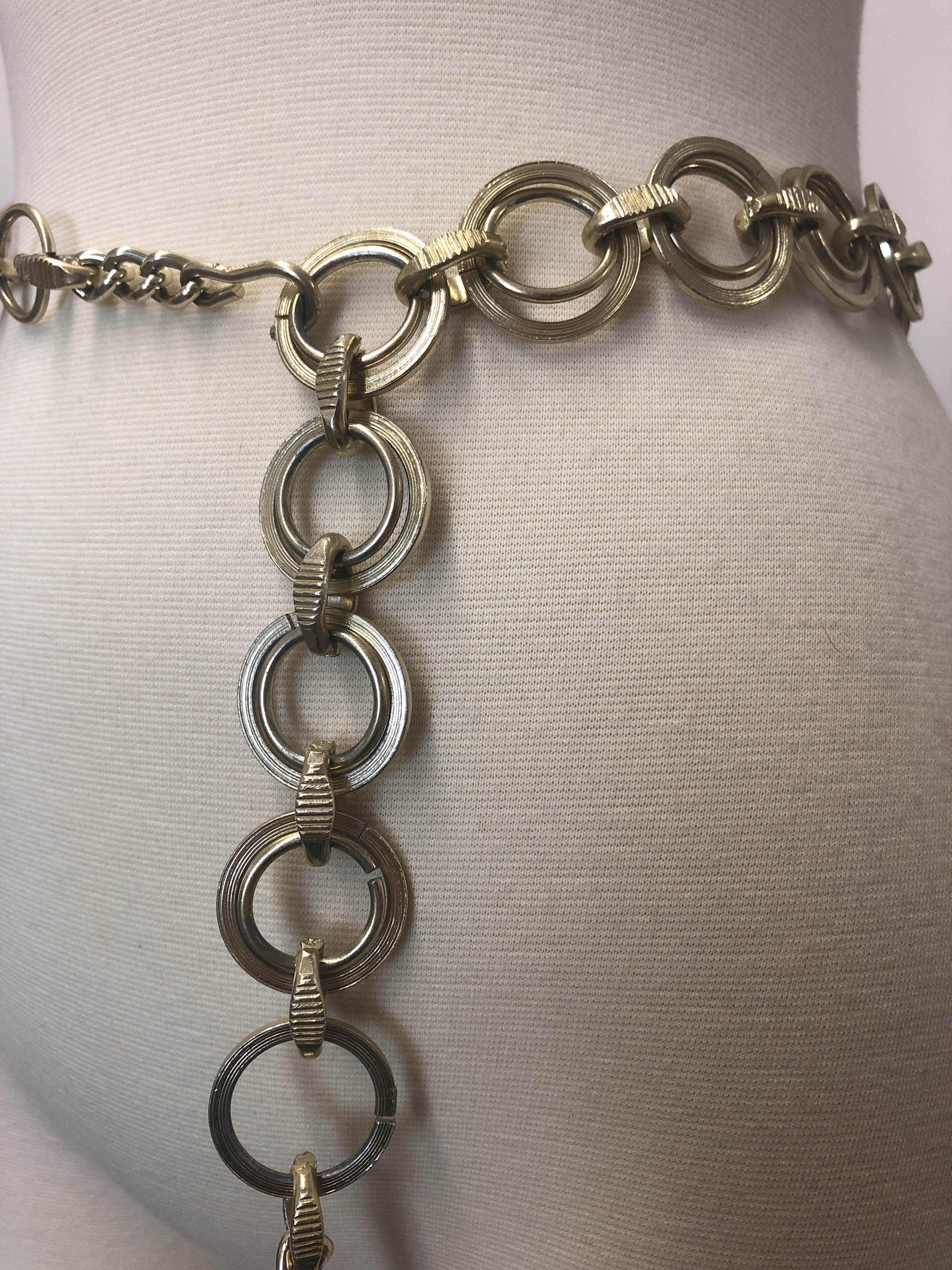 Vintage Gold Circle Chain Belt | Shop THRILLING