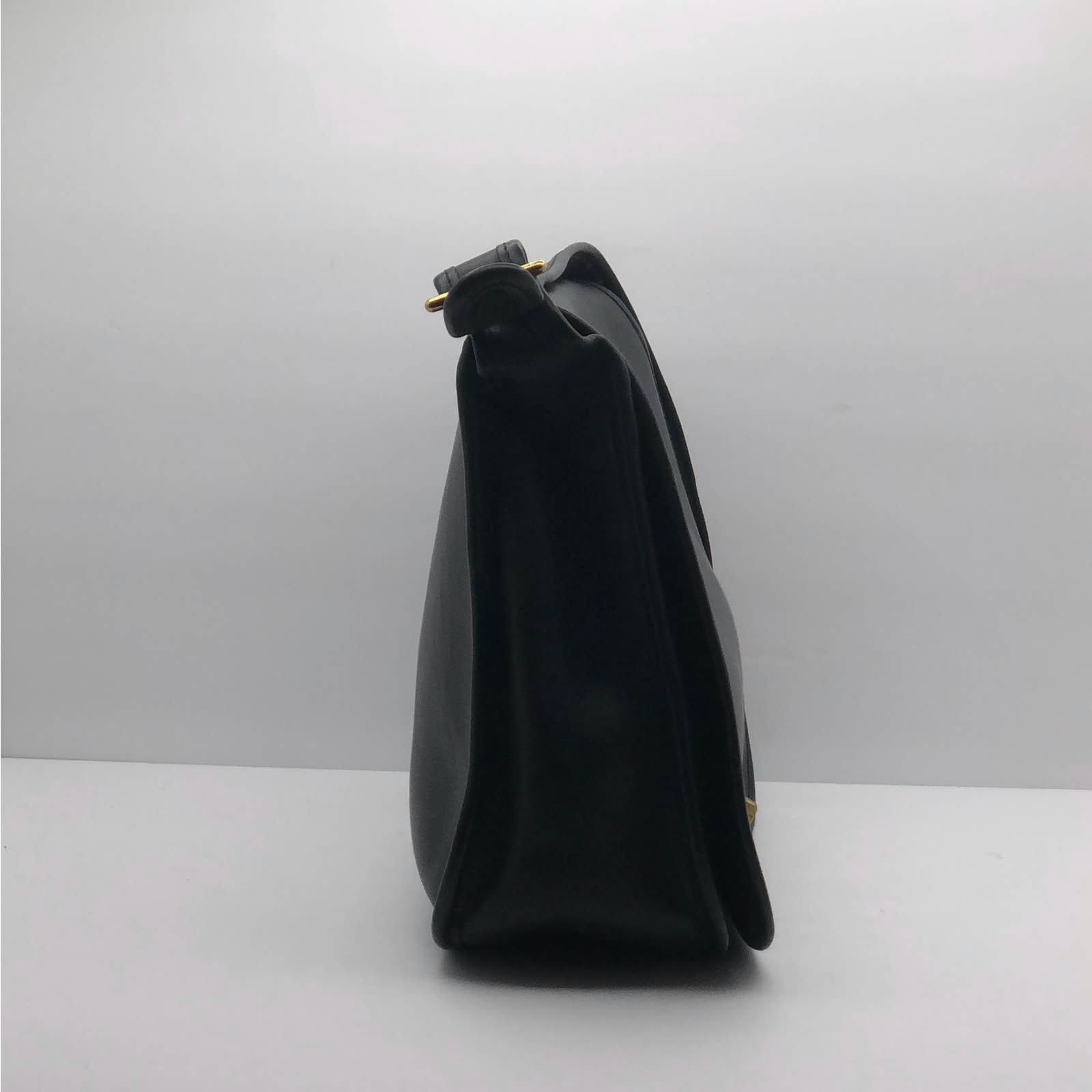 Vintage 80's Black Leather Stewardess Shoulder Bag by Coach | Shop ...