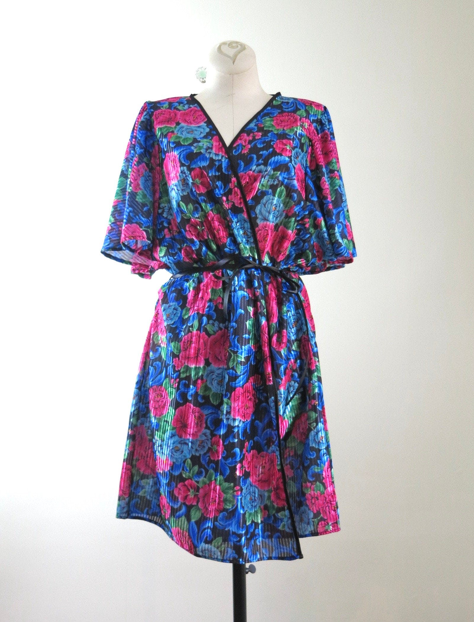 Vintage 90's Floral Satin Robe by Colesce Collection Lingerie | Shop ...