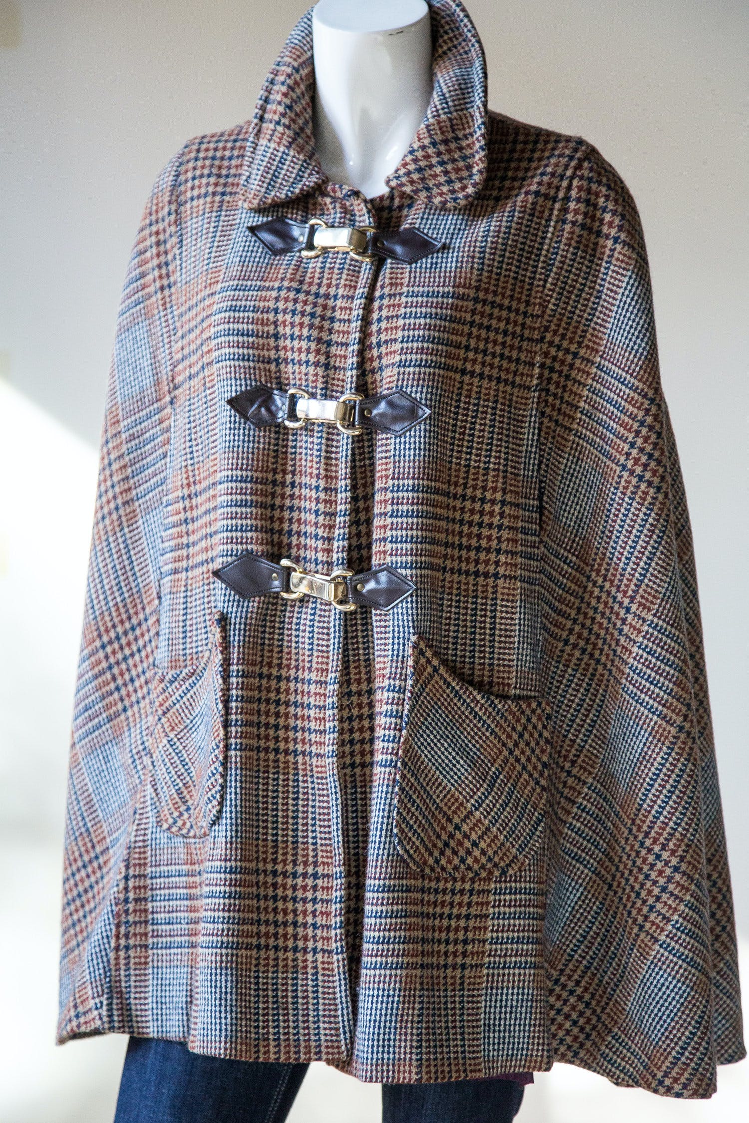 Vintage 80's Plaid Cape with Pockets and Clasp Closure | Shop THRILLING