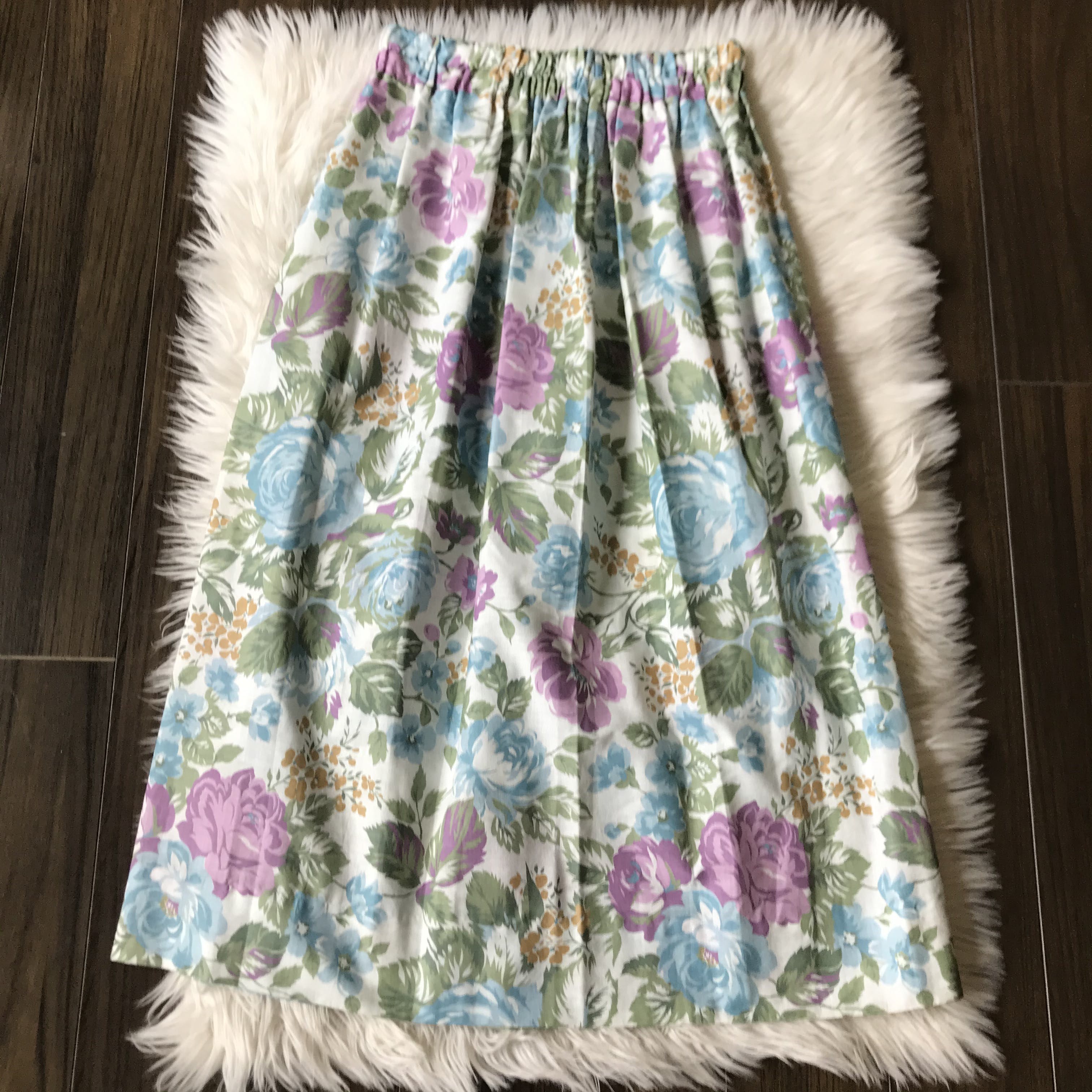 Vintage 80’s Floral Cottagecore Skirt - Free Shipping - Thrilling