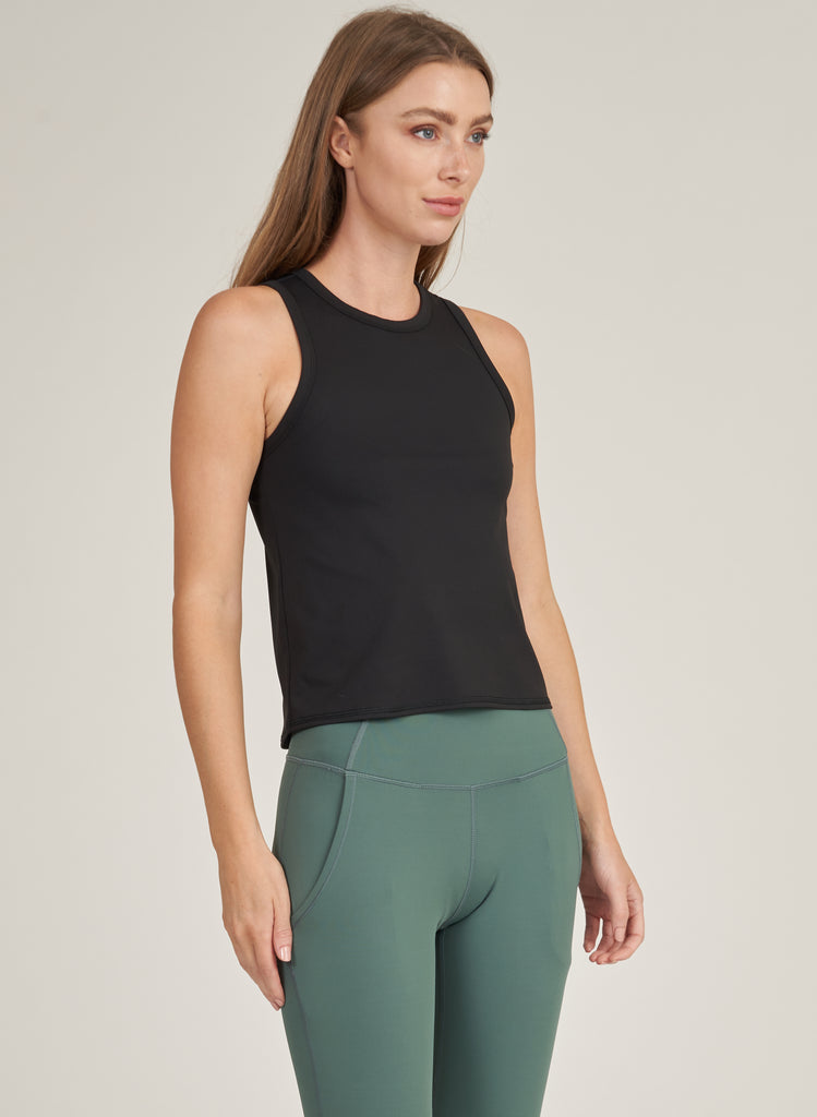 Thrive Societe Run Short 7/8 Legging at  - Free