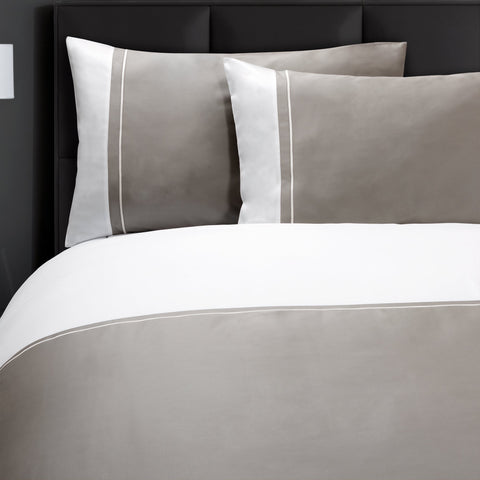 Duvet Cover Set in Cotton Satin with Contrasting Flounce - Williamsburg