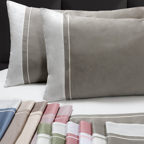Bettlaken-Set aus Baumwollsatin mit kontrastierendem Volant – Williamsburg