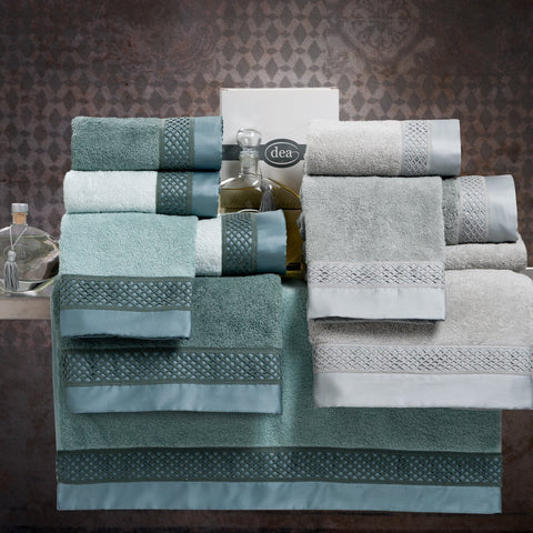 Towels in Terry Cotton with Satin and Lace Flounce - Brio
