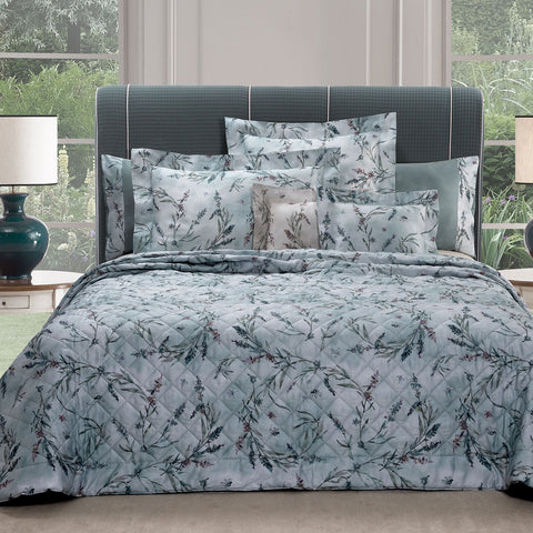 Light Quilt in Cotton Satin Floreal Pattern - Lavinia