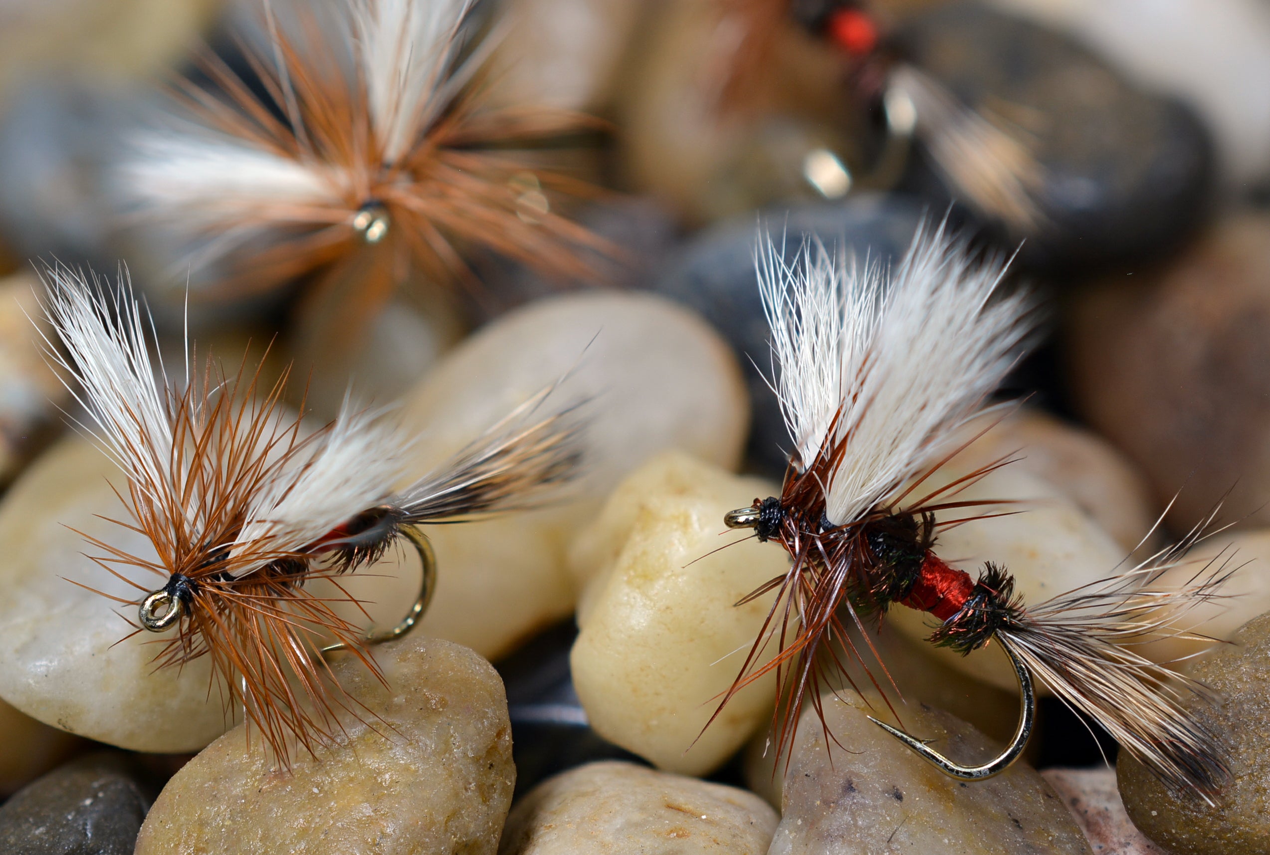 Vtwins 14# Red Humpy Dry Flies Mayflies Attractors Steelies Bass Atlantic  Salmon Grayling Coho Fly Fishing