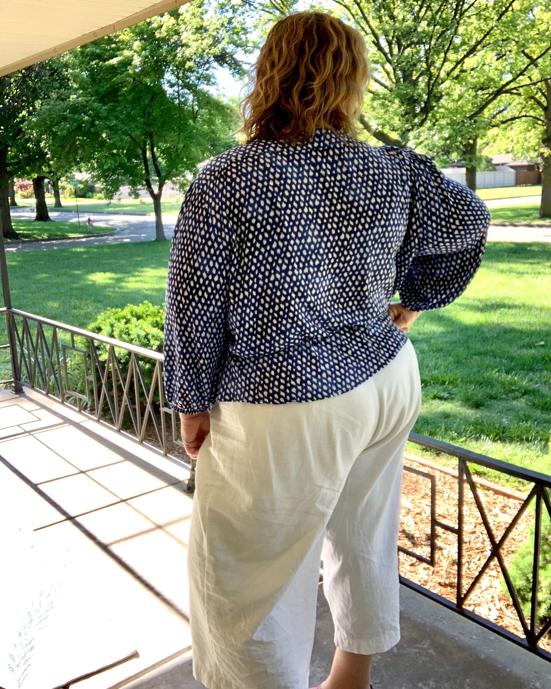 Pattern Hack: Romy (Faux) Wrap Top with Elastic Waist – Pattern