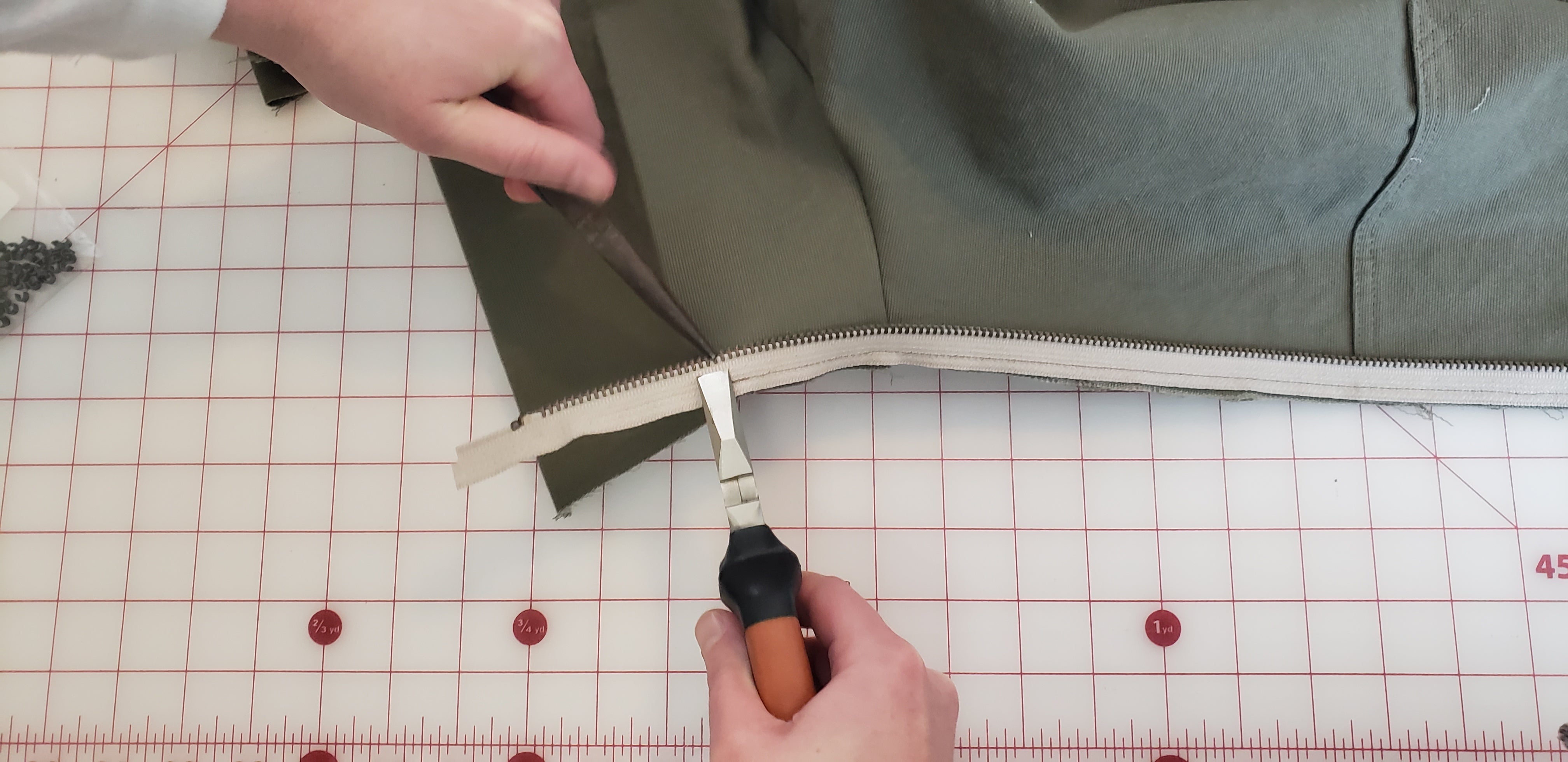 how to install a zipper stop