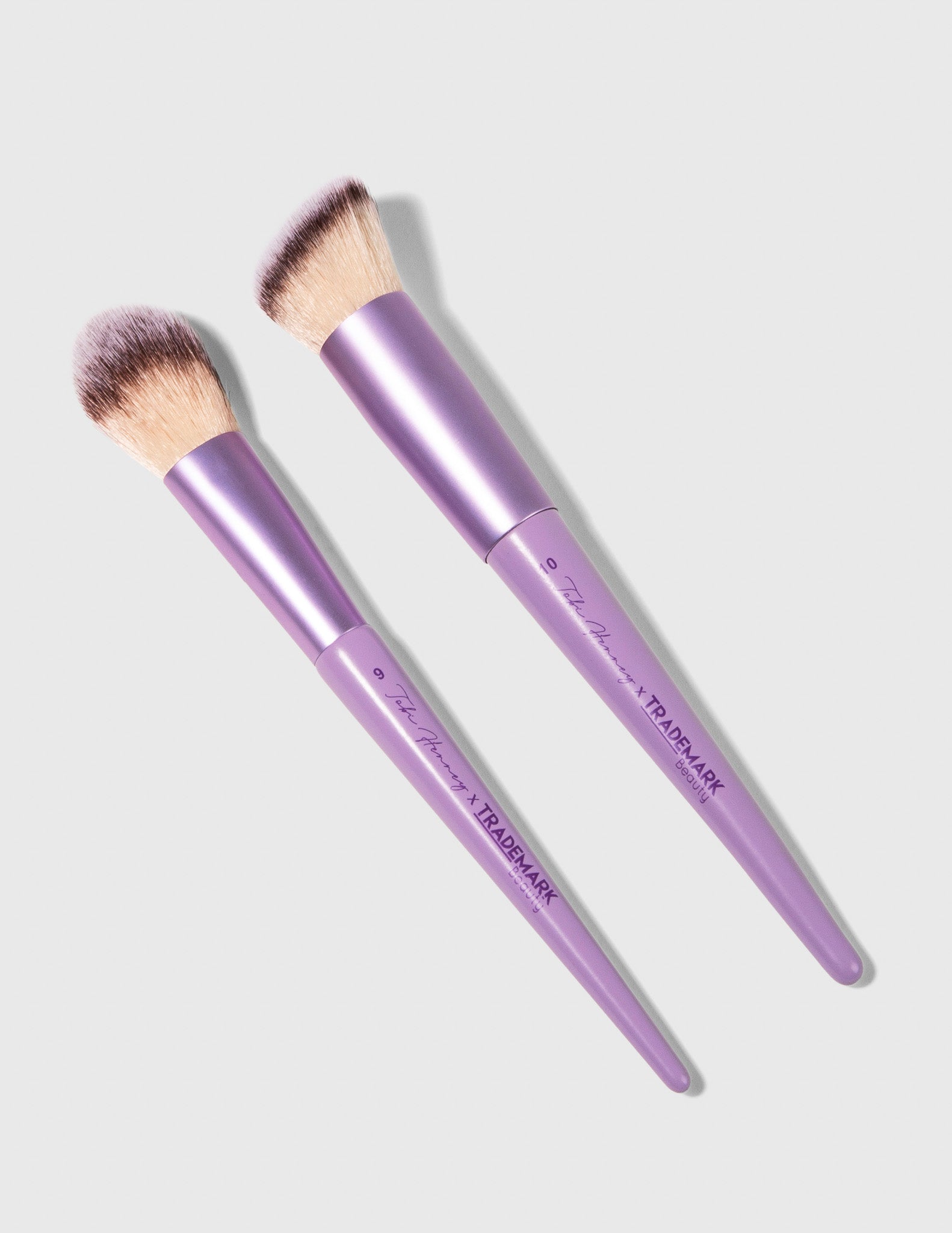 Makeup Brush Cleaner – essential beauty cosmetic
