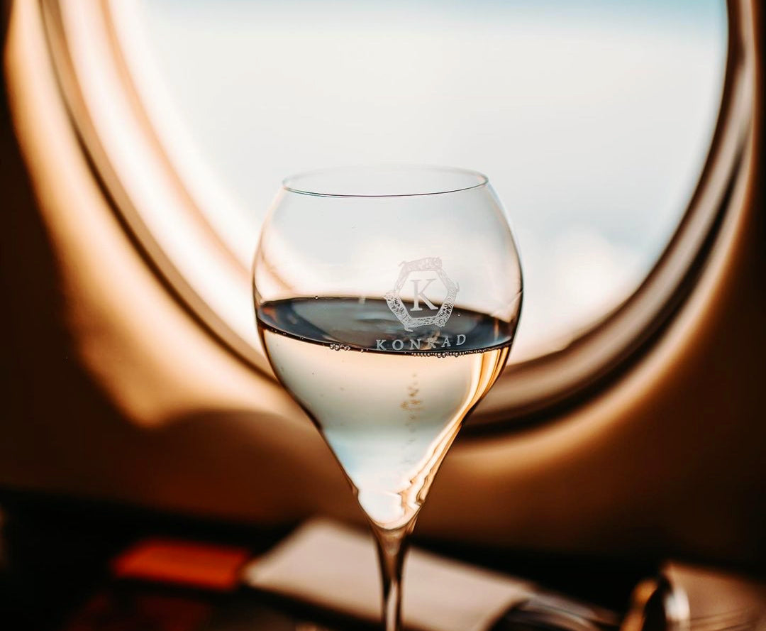 KONRAD Champagne Glass "Balloon" @ KONRAD Member Club VIP Jet Trip