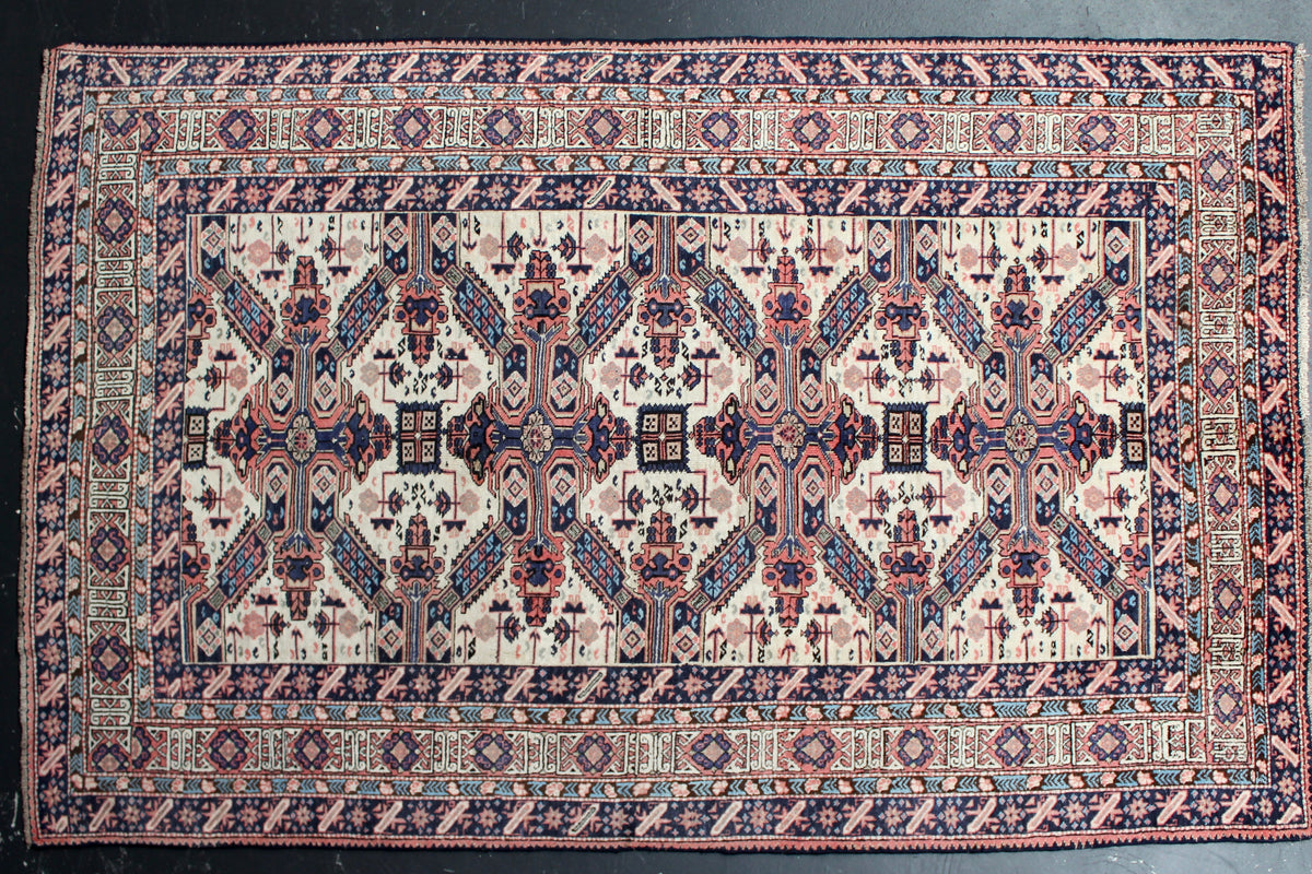 LATIF / 250 x 160 CM TATS CAUCASIAN CARPET