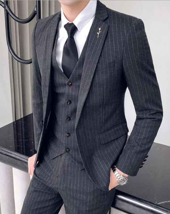 gray business suit