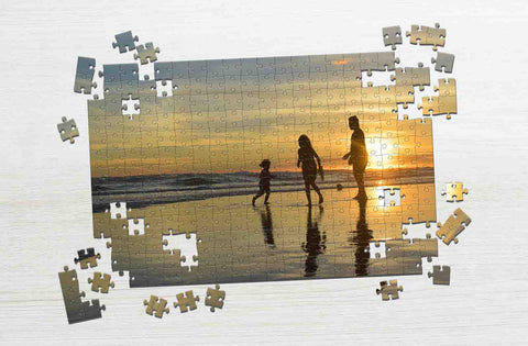 Family at the beach - custom picture puzzles