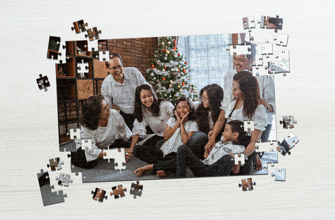 Family gathering holiday puzzle