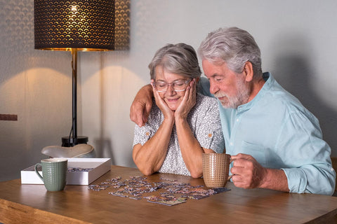 are jigsaw puzzles good for seniors | MakeYourPuzzles