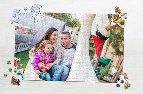 Jigsaw Puzzle with Photo - young family - MakeYourPuzzles