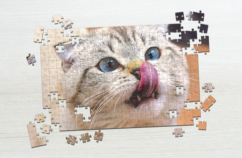 Tongue out 260-piece cat puzzle