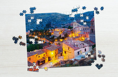 Pro Photo Puzzles - choose from 140 million images and make your own personalized puzzle - MakeYourPuzzles