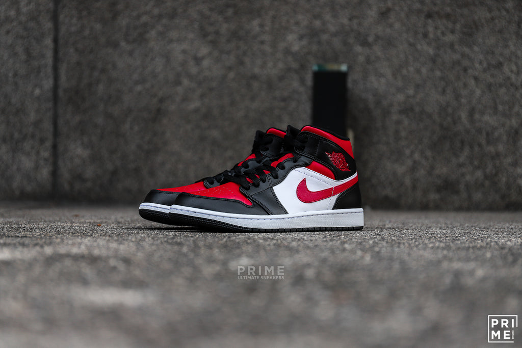 Nike Air Jordan 1 MID Bred Toe BLACK/ Fire Red White (554724 079