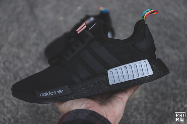 adidas nmd r1 black silver