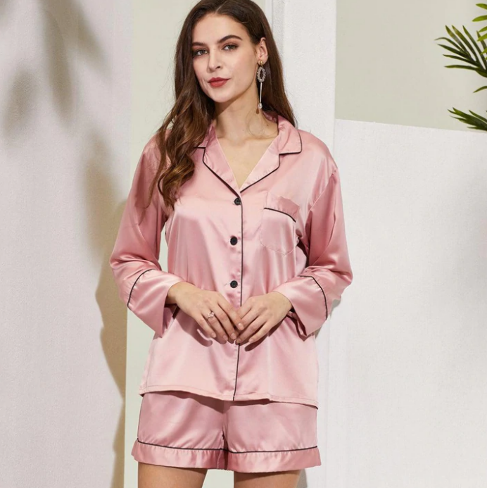 The hottest getting wedding ready outfits for 2022. The Robe-Free Edit ...