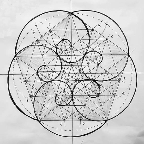 Golden spiral pentagons