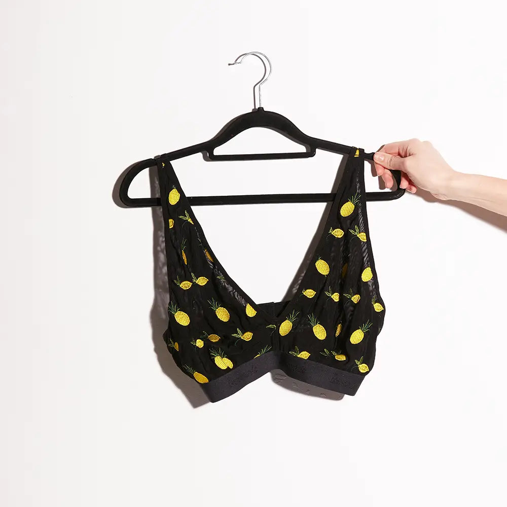 Lemon Embroidery DD-FF Wireless Bra | Black | XS | Lemonade Dolls