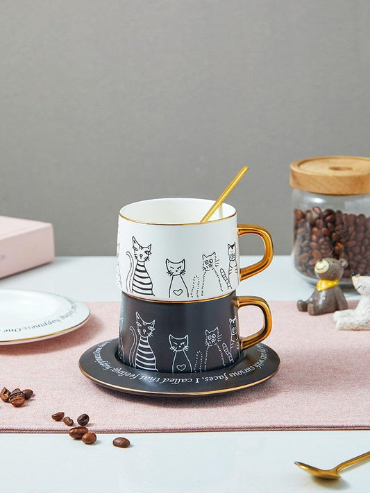 https://cdn.shopify.com/s/files/1/0119/6811/8865/products/san-rocco-italia-cups-cat-coffee-tea-cup-with-saucer-and-gold-spoon-37731183296732.jpg?v=1694503947&width=533