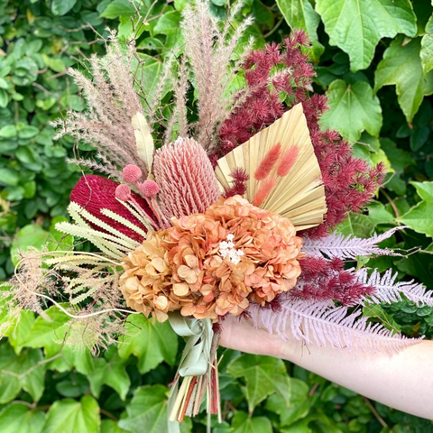 dried flowers bouquet for mother's day delivery 