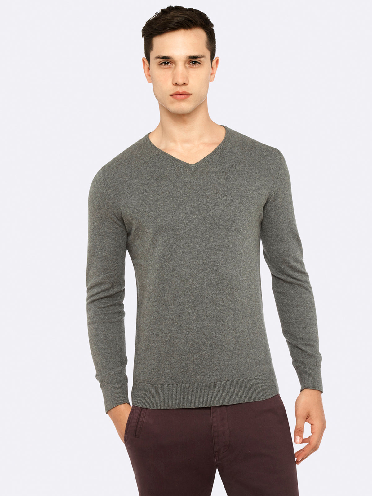 COTTON V-NECK PULLOVER