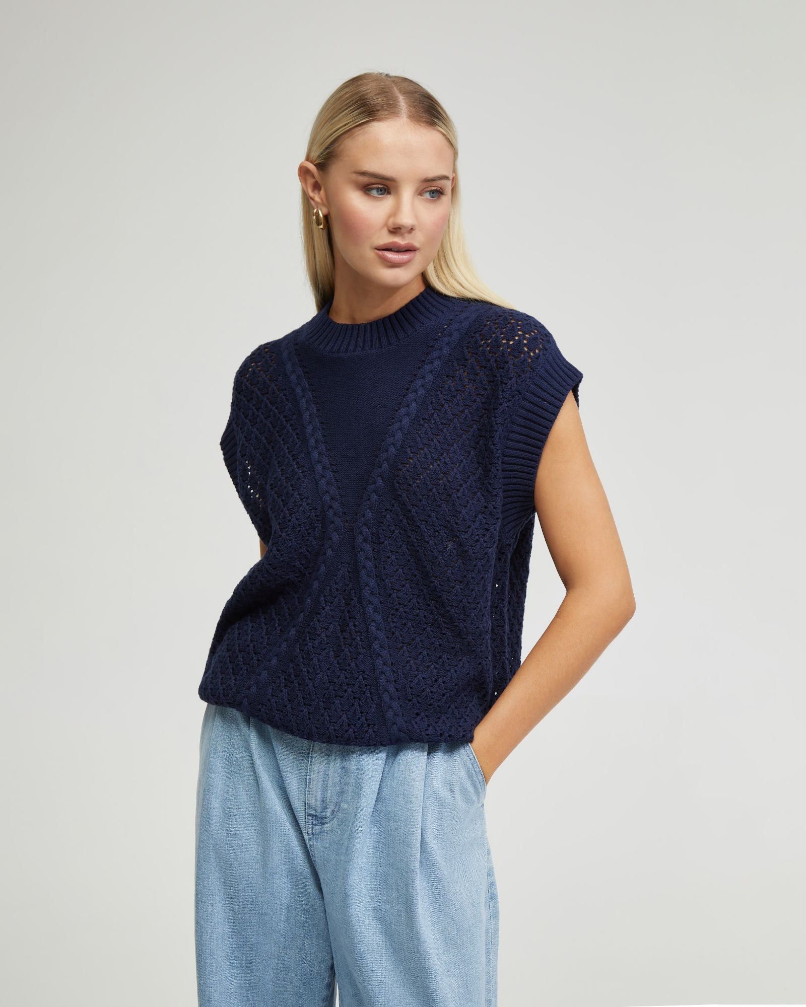 MONICA CABLE KNIT VEST