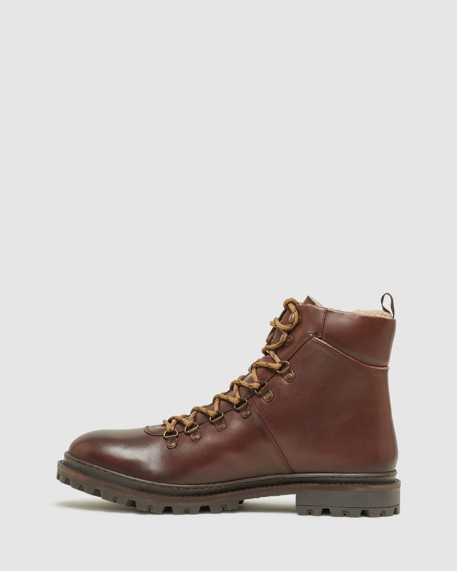 DURON MOUNTAINEER LACE UP BOOTS