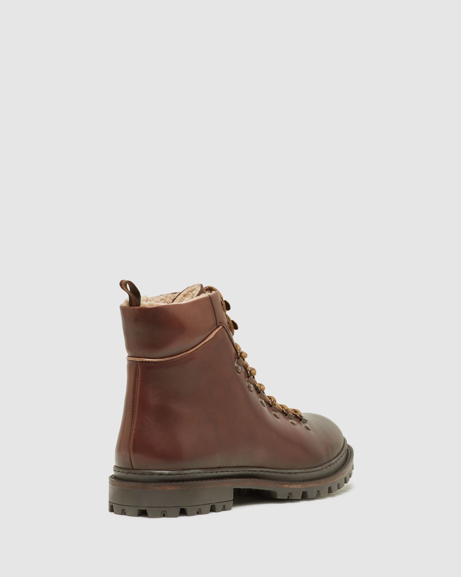 DURON MOUNTAINEER LACE UP BOOTS