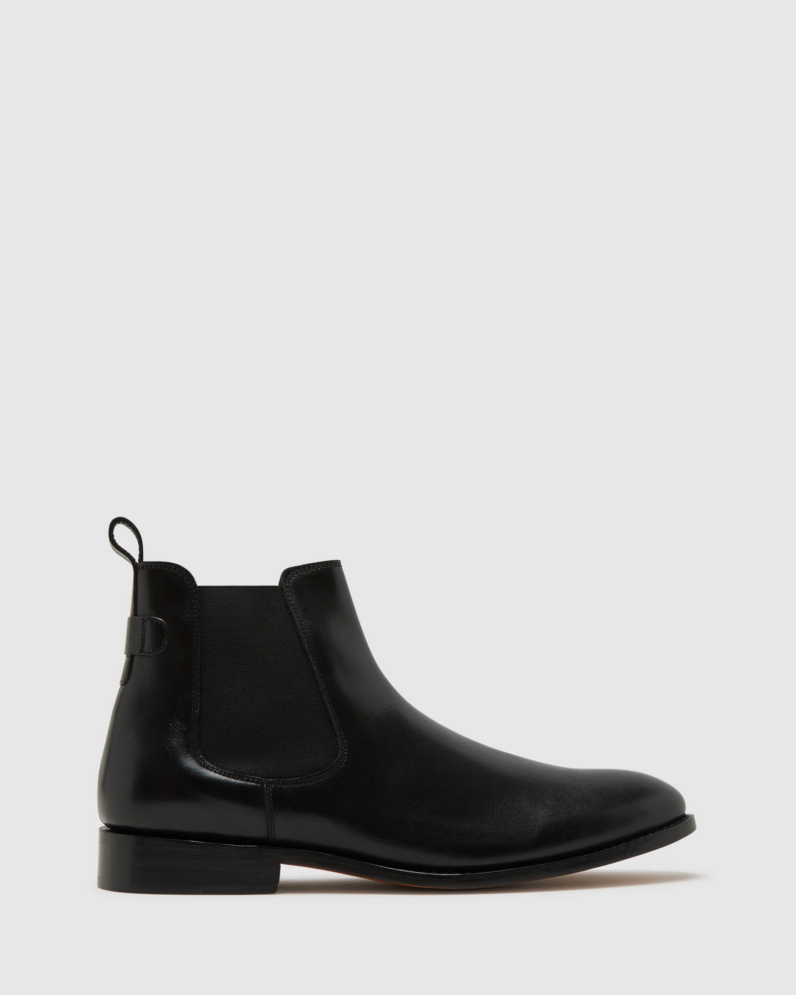 GAUGE GOODYEAR WELTED CHELSEA BOOT